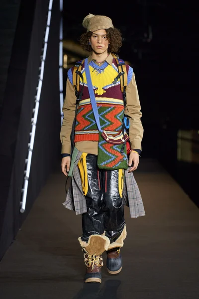 Look 5